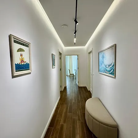 Vakantiehuis Tis, Coast Palasë