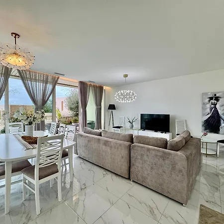 Tis, Coast Holiday home