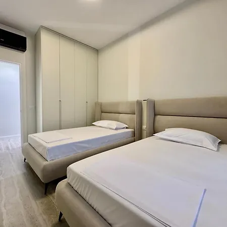 Tis, Coast Holiday home Paljasa