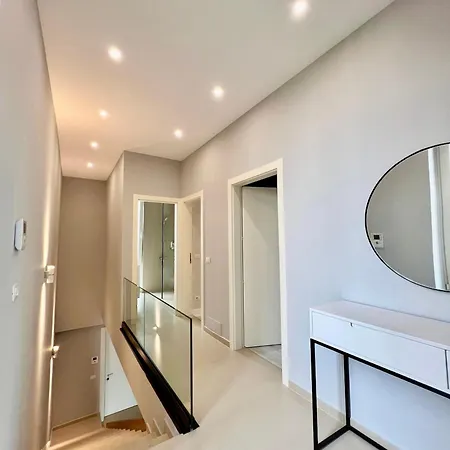 Tis, Coast * Palasë