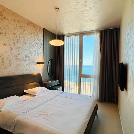 Tis, Coast Holiday home Paljasa