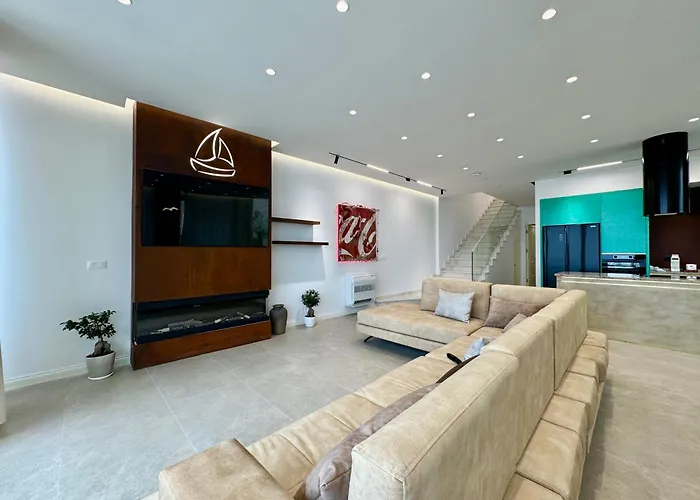 Tis, Coast * Palasë