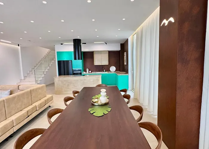 Tis, Coast Dom wakacyjny