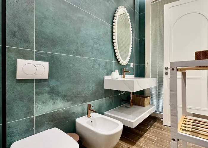 Tis, Coast * Palasë